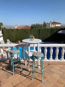 A balcony or terrace at Villa Mare a los pies de Sierra Nevada