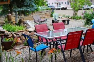 A garden outside Mancos Inn