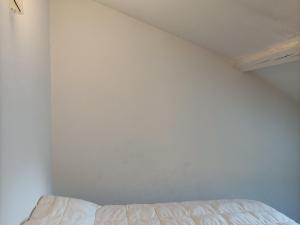 Posteľ alebo postele v izbe v ubytovaní T4 duplex, piscine chauffée, WiFi, animaux acceptés - FR-1-165B-28