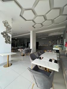 Posezení v ubytování Aalia Hotel Suites