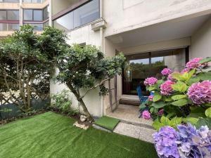 Fotografia z galérie ubytovania Appartement cosy avec terrasse, piscine et proche plage à La Rochelle - FR-1-246-627 v destinácii La Rochelle