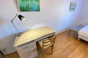 Fotografia z galérie ubytovania Beautiful Apartment For 4 With Balcony v destinácii Nantes