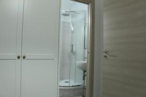 Ένα μπάνιο στο B&B il Melograno
