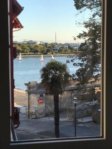 Gallery image of Duplex vue sur tour Appartement Remparts 3 in La Rochelle