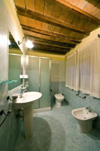 Koupelna v ubytování Antico Borgo Poggiarello