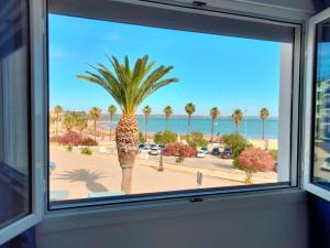 Imagen de la galería de Apto. Ángel. Playa de la Cachucha. WiFi, A/C, en Puerto Real 11 fotos más