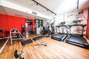 Posilňovňa alebo fitness centrum v ubytovaní Up Hotel Budapest
