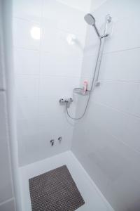 Ένα μπάνιο στο Apartment Ana - Karst Cycling Paradise