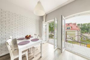 Balkon lub taras w obiekcie Shum Jeziora Apartament nr 7