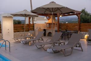 PrínosにあるPrinos Oasis Twin Villas IIIのギャラリーの写真