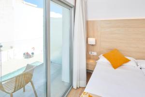 Posteľ alebo postele v izbe v ubytovaní Hotel Ilusion Moreyo - Adults Only