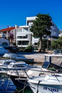 Galeriebild der Unterkunft Apartment Isabela Prague with beach front in Zadar