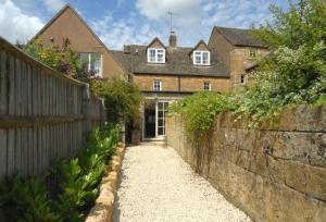 Gallery image of Diamond Cottage in Chipping Campden