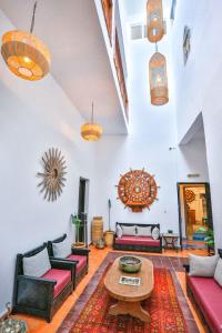Posezení v ubytování Luxury Riad Mounia