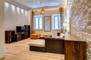 TV a/nebo společenská místnost v ubytování Casa Androniki