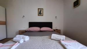 Llit o llits en una habitació de Cherry