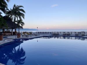 Gallery image of Costa Sur Resort by VRHost in Puerto Vallarta +97 photos