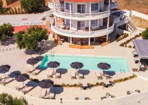 Bazén v ubytování Casa Panorama Adults Only nebo v jeho okolí