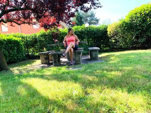 Aed väljaspool majutusasutust Near Como, charming apartment with fireplace