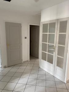 Fotografia z galérie ubytovania APPARTEMENT SPACIEUX v destinácii Orange