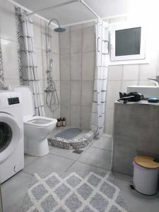 Fotografie z fotogalerie ubytování Guest House v destinaci Agioi Theodoroi
