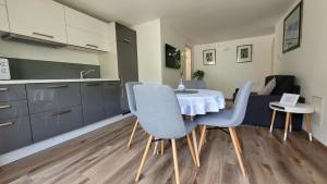 Kuchyň nebo kuchyňský kout v ubytování Apartma Julija
