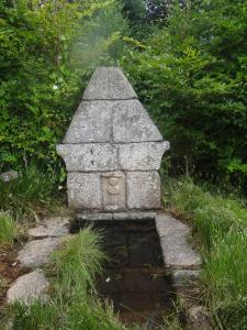 Prattiny house du poulloguer的相册照片