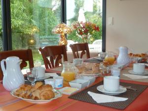 Opciones de desayuno disponibles en Chambre D'Hôtes Mont D'Hermine