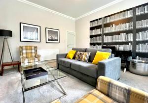Posezení v ubytování Mode Apartments St Annes