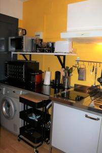 A kitchen or kitchenette at Marco Polo