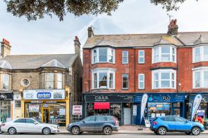 Gallery image of Queen Palm Apartment - Margate - 3 mins walk to beach in Margate
