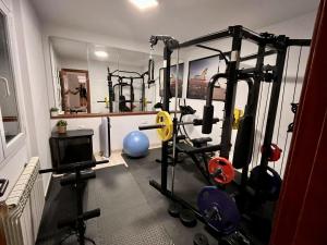 The fitness centre and/or fitness facilities at Stay U-nique Villa Portimar