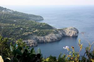 a view of the amalfi coast from the cliffs at Hotel Al Mulino in Anacapri