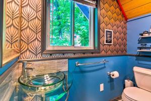 Bagno di Game Room and Mountain Views Lake Lure Retreat!