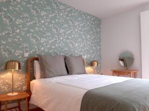 Ліжко або ліжка в номері Davis Home, Refúgio de Charme no Porto