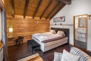 Letto o letti in una camera di Hotel Restaurant Bürchnerhof