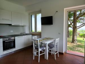 A kitchen or kitchenette at Resort Orizzonti