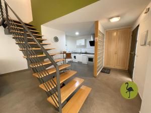 Eldhús eða eldhúskrókur á Apartamentos Los Flamencos