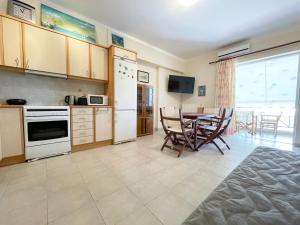 Kuchyňa alebo kuchynka v ubytovaní Nafplio Downtown Apartment