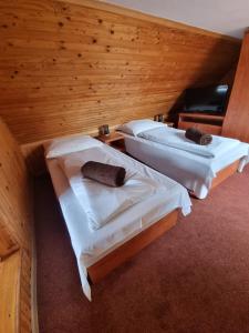 Posteľ alebo postele v izbe v ubytovaní Holiday house Laura