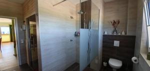 Koupelna v ubytování Haus Kliffblick