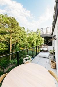 Balkón alebo terasa v ubytovaní Apartament nad jeziorem Drwęckim Turystyczna # 17