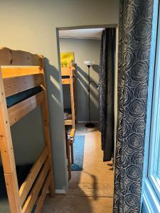 Postel nebo postele na pokoji v ubytování Beach House Ystad