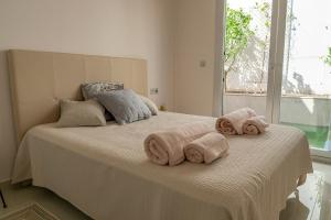 Krevet ili kreveti u jedinici u objektu Stunning New Build 3 Bed Villa with Private Pool