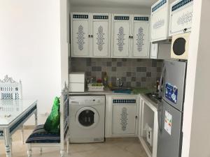 Кухня або міні-кухня у Cosy Appart - Central & Near main interest points