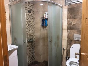 Koupelna v ubytování Seyran Seaside Apartments - 2-dublex
