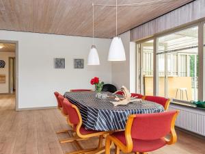 Posezení v ubytování Holiday home Struer XXIII
