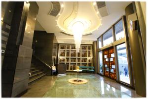 The lobby or reception area at HOTEL dGATES