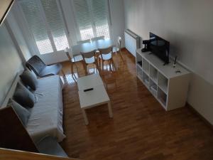 Μια τηλεόραση ή/και κέντρο ψυχαγωγίας στο LOS OBARENES