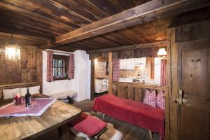 Posedenie v ubytovaní Hütte - Ferienhaus Bischoferhütte für 2-10 Personen
